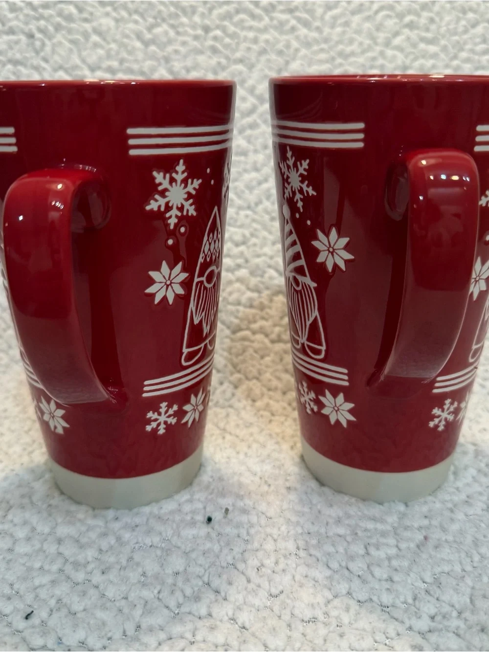 2 St. Nicholas Square Ceramic Coffee Mugs 16 fl oz Red White Gnome Snowflakes